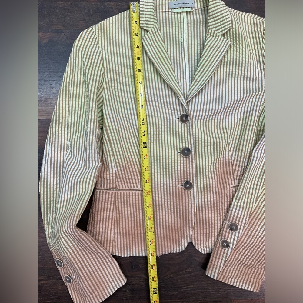 Rene’ Lezard Ombré Seersucker Blazer - Picture 5 of 12